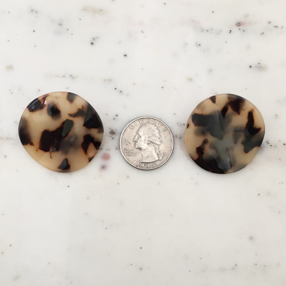 "Brigitte" Earrings || Tortoise Shell Statement - Picture 5 of 9